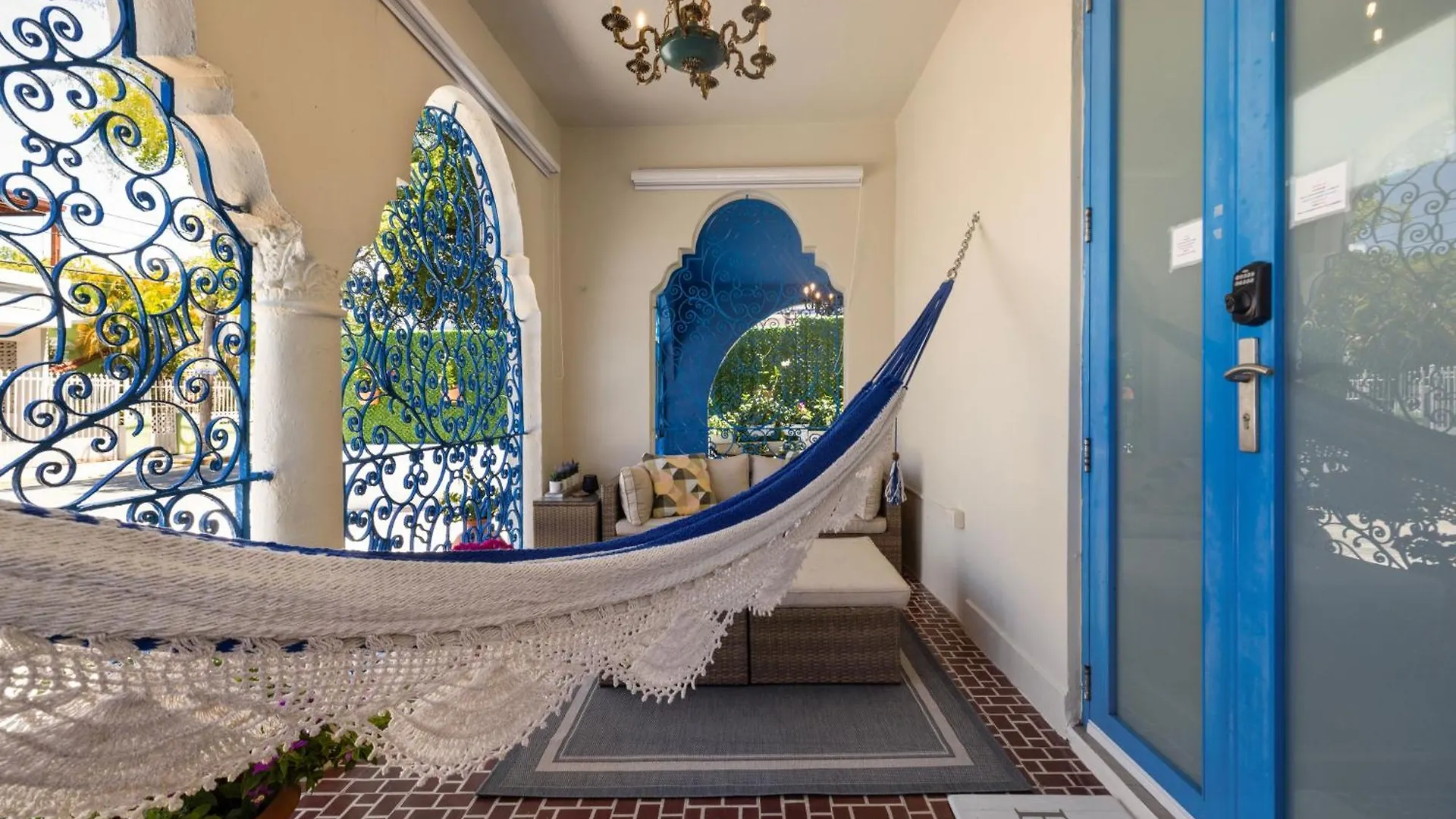 Elegant Studio With Balcony Private - Self Check In - Mm1 Сан-Хуан